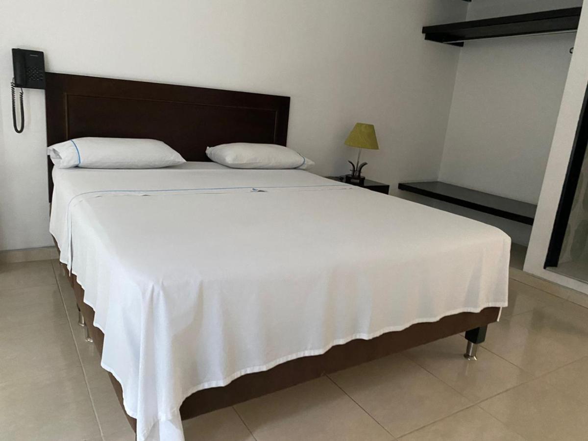 Hotel Torres Del Llano 约帕尔 外观 照片